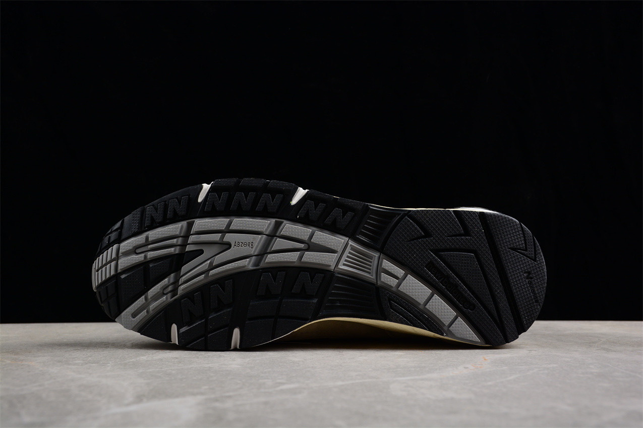 JJJJound x N*w B*la*ce Made In USA M991