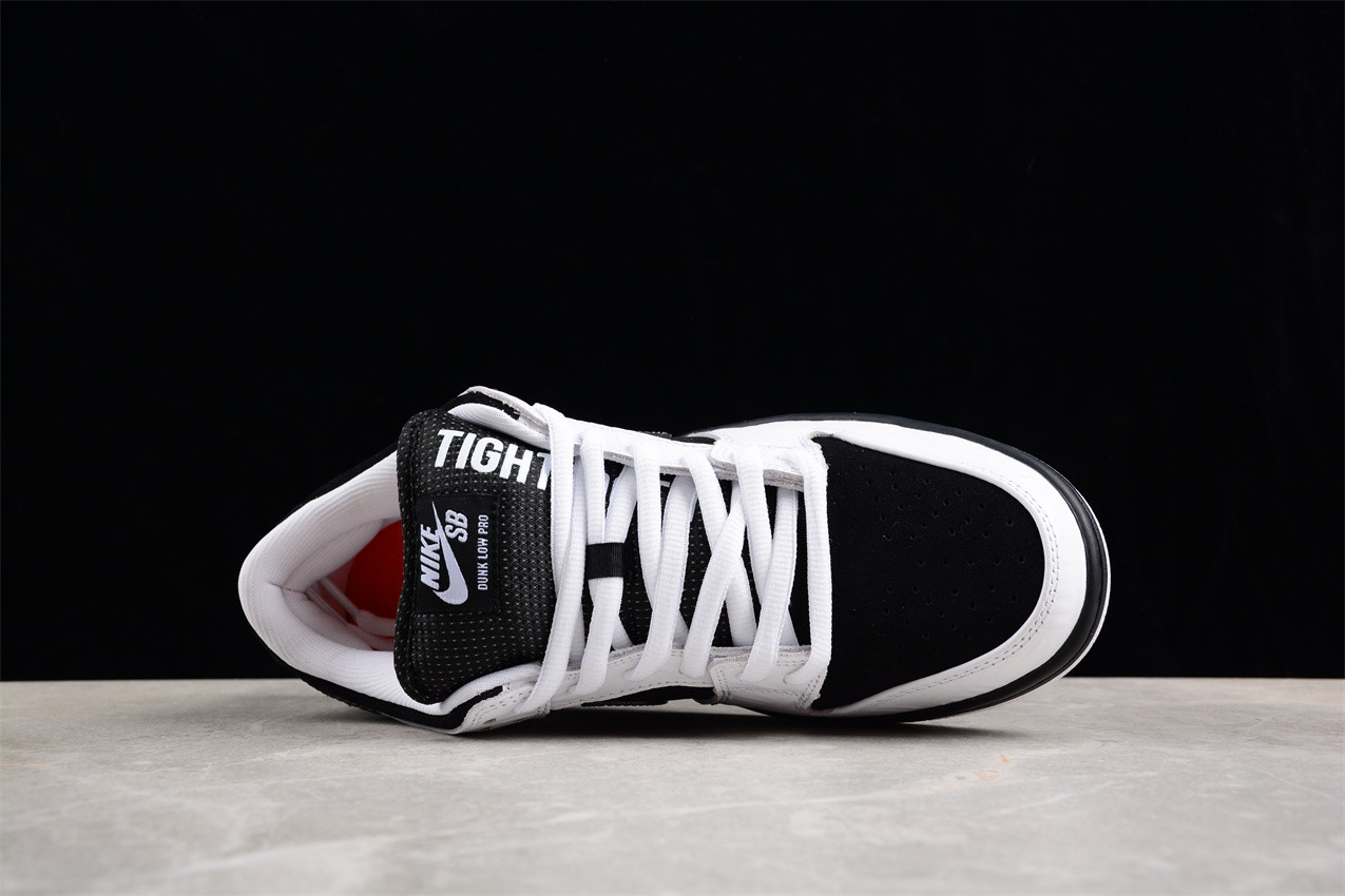 Tightbooth x Nk SB Dunk FD2629-100