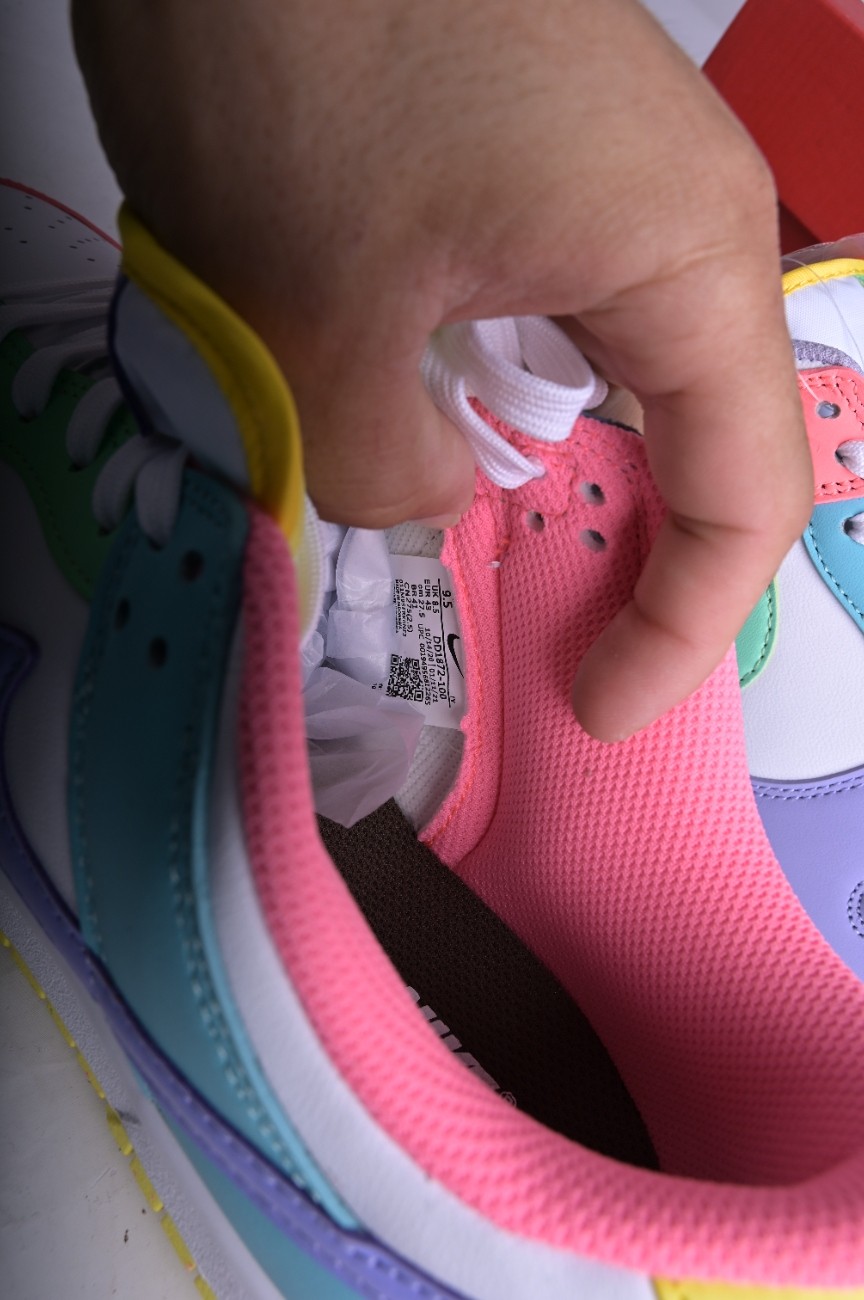 Nike Dunk Low SE Easter Candy (W) DD1872-100