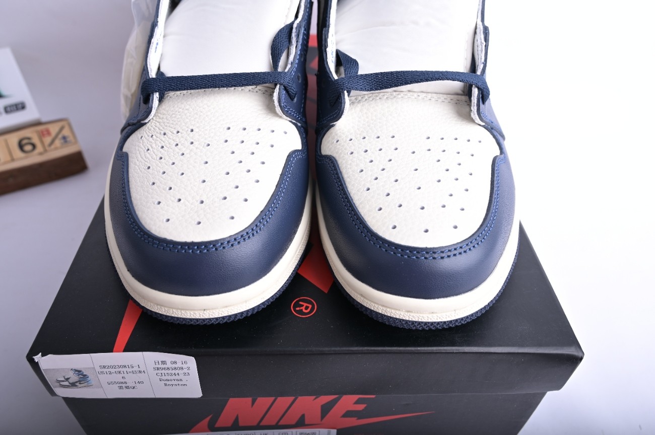Jordan 1 Retro High Obsidian UNC 555088一140