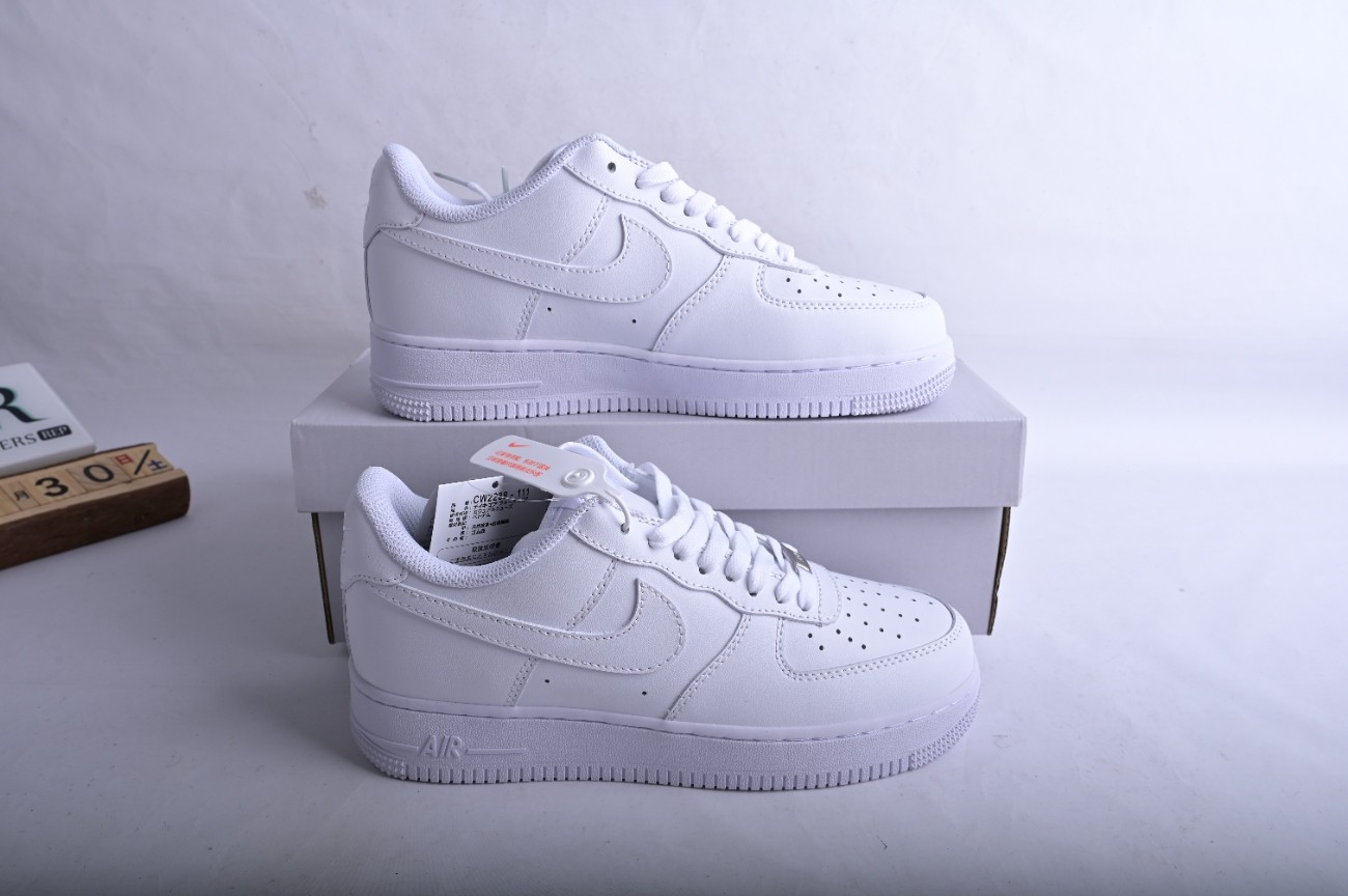 Nike Air Force 1 Low 