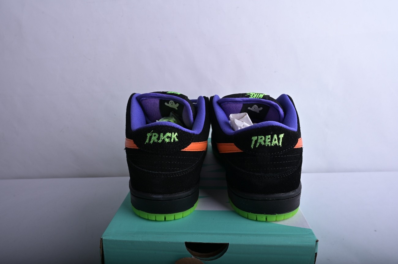 Nike SB Dunk Low Night of Mischief Halloween BQ6817-006