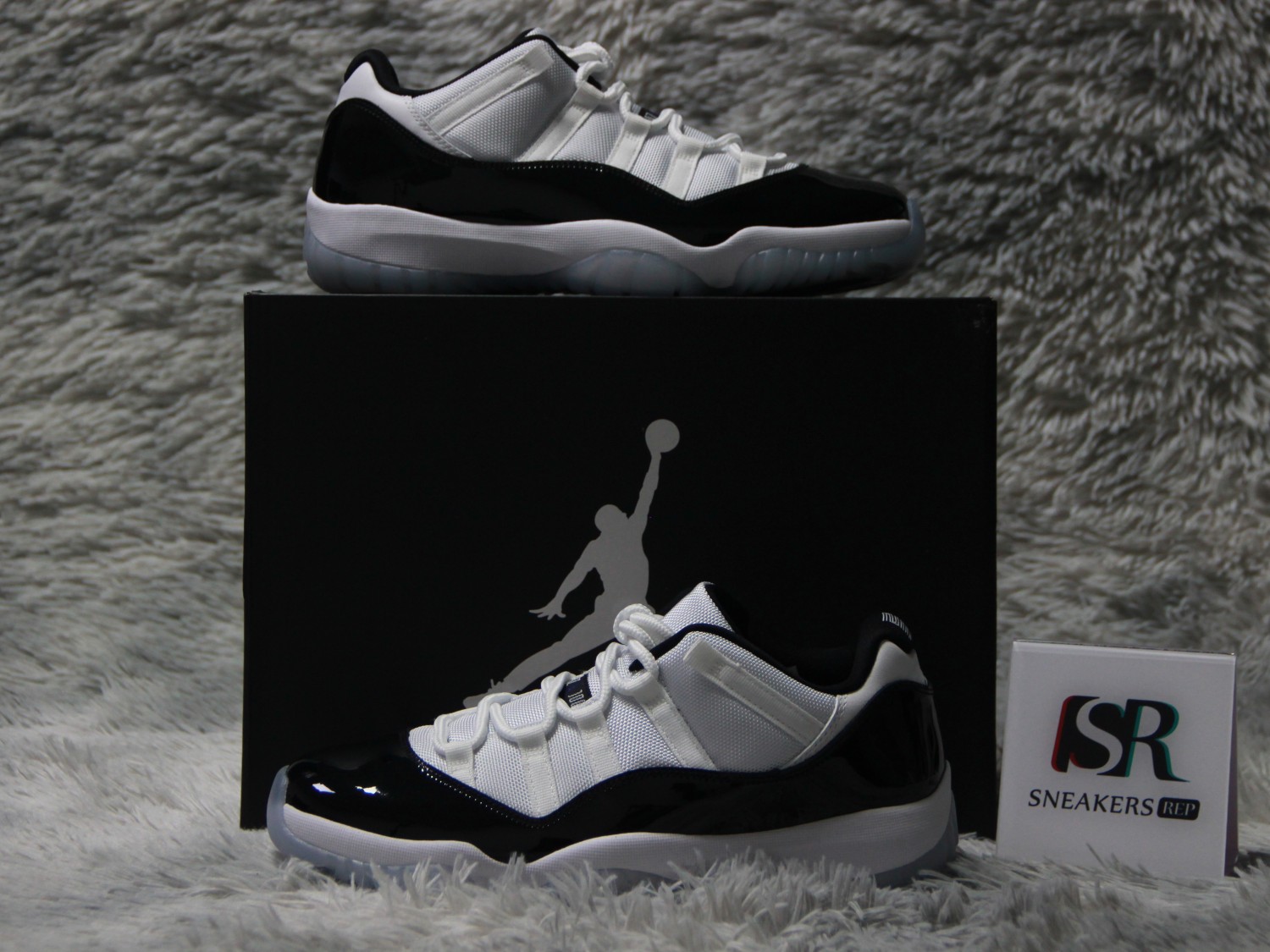 Jordan 11 Retro Low Concord  528895-153