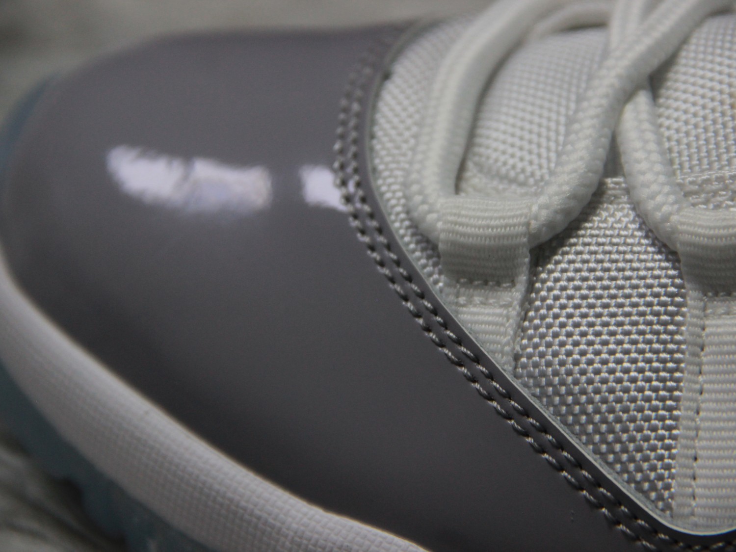 Air Jordan 11 Low  Cement Grey  AV2187-140