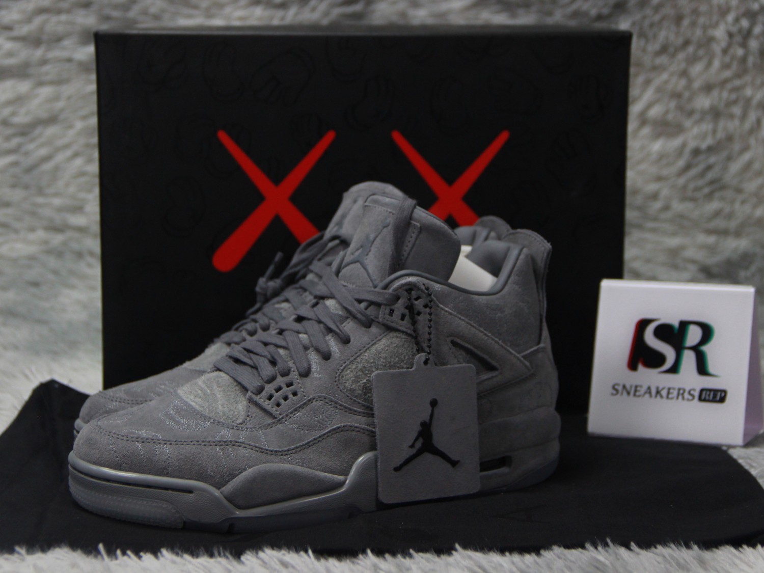 Jordan 4 Retro Kaws 930155-003
