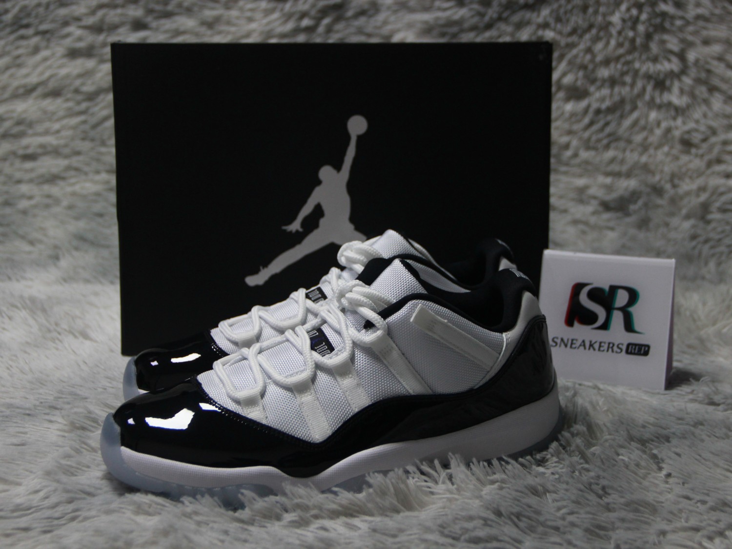 Jordan 11 Retro Low Concord  528895-153