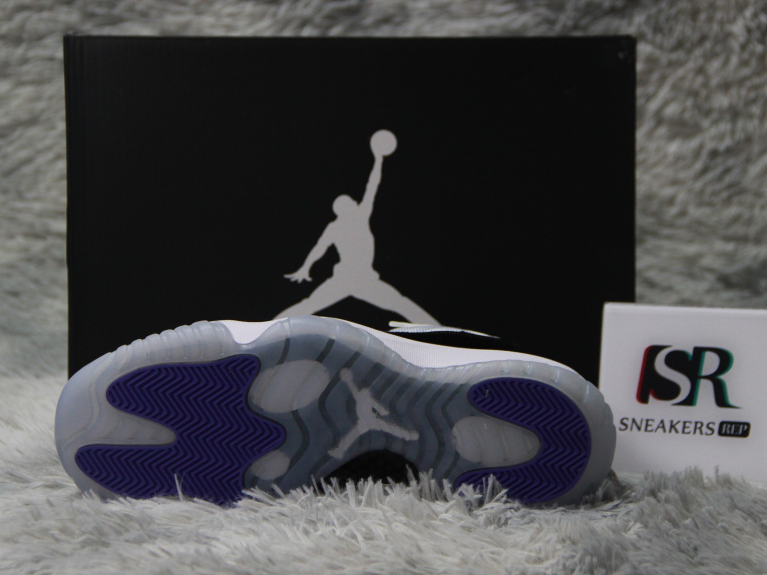 Jordan 11 Retro Low Concord  528895-153