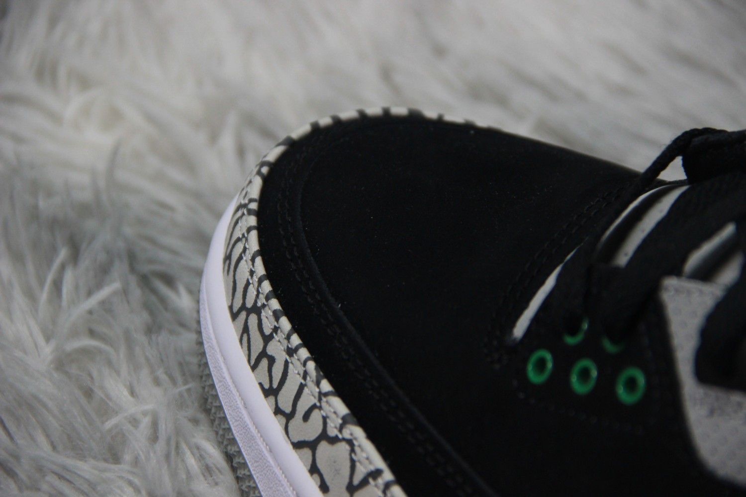 Jordan 3 Retro Pine Green CT8532-030