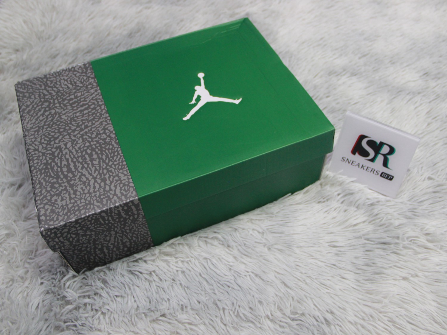 Jordan 3 Retro Pine Green CT8532-030