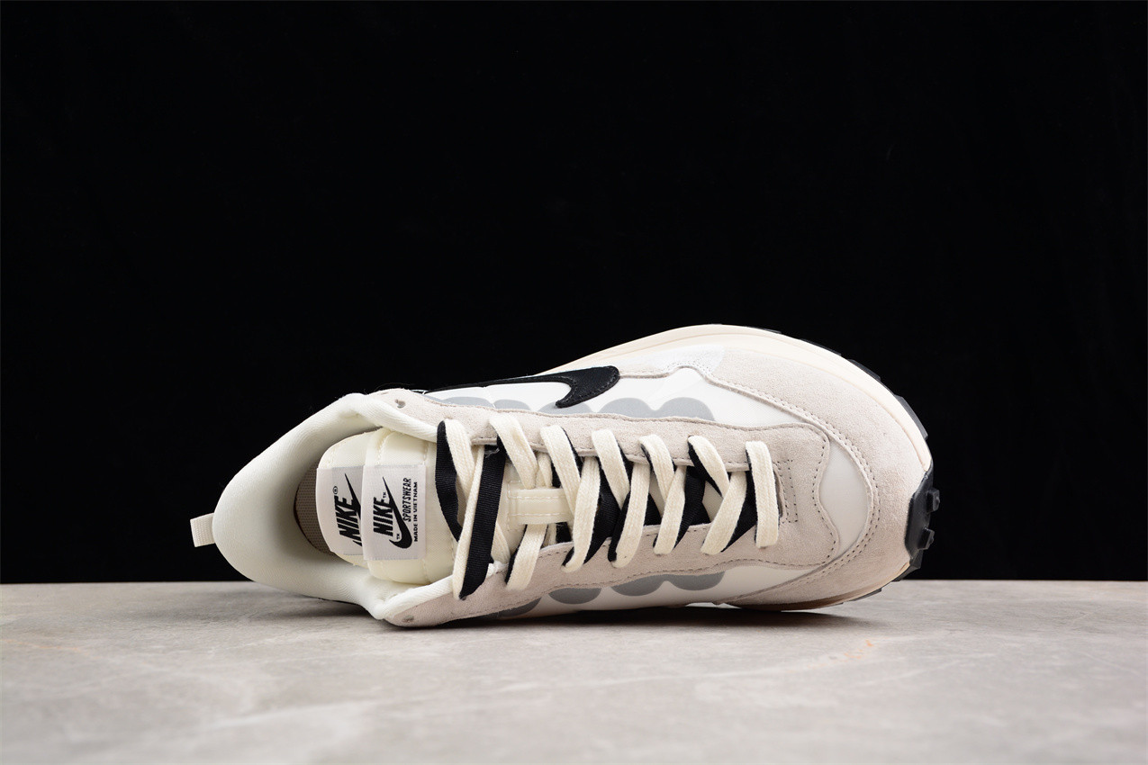 Sacai X VaporWaffle  Nylon Black   DD1875-101