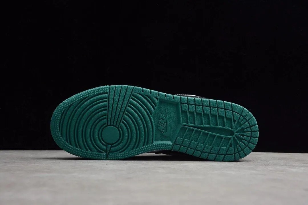 Jordan 1 Low White Black Mystic Green 553558-113