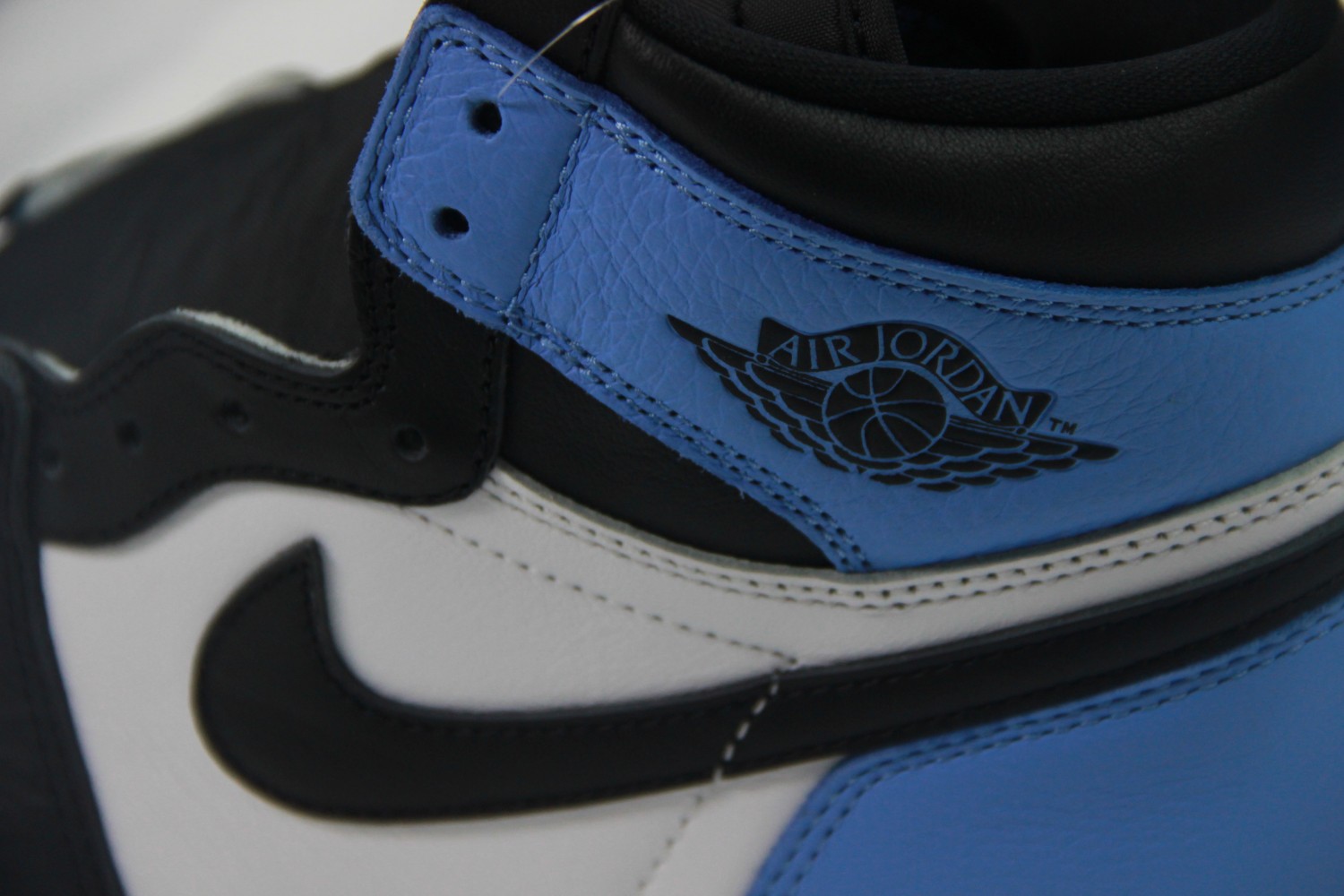 Jordan 1 High OG UNC Toe DZ5485-400