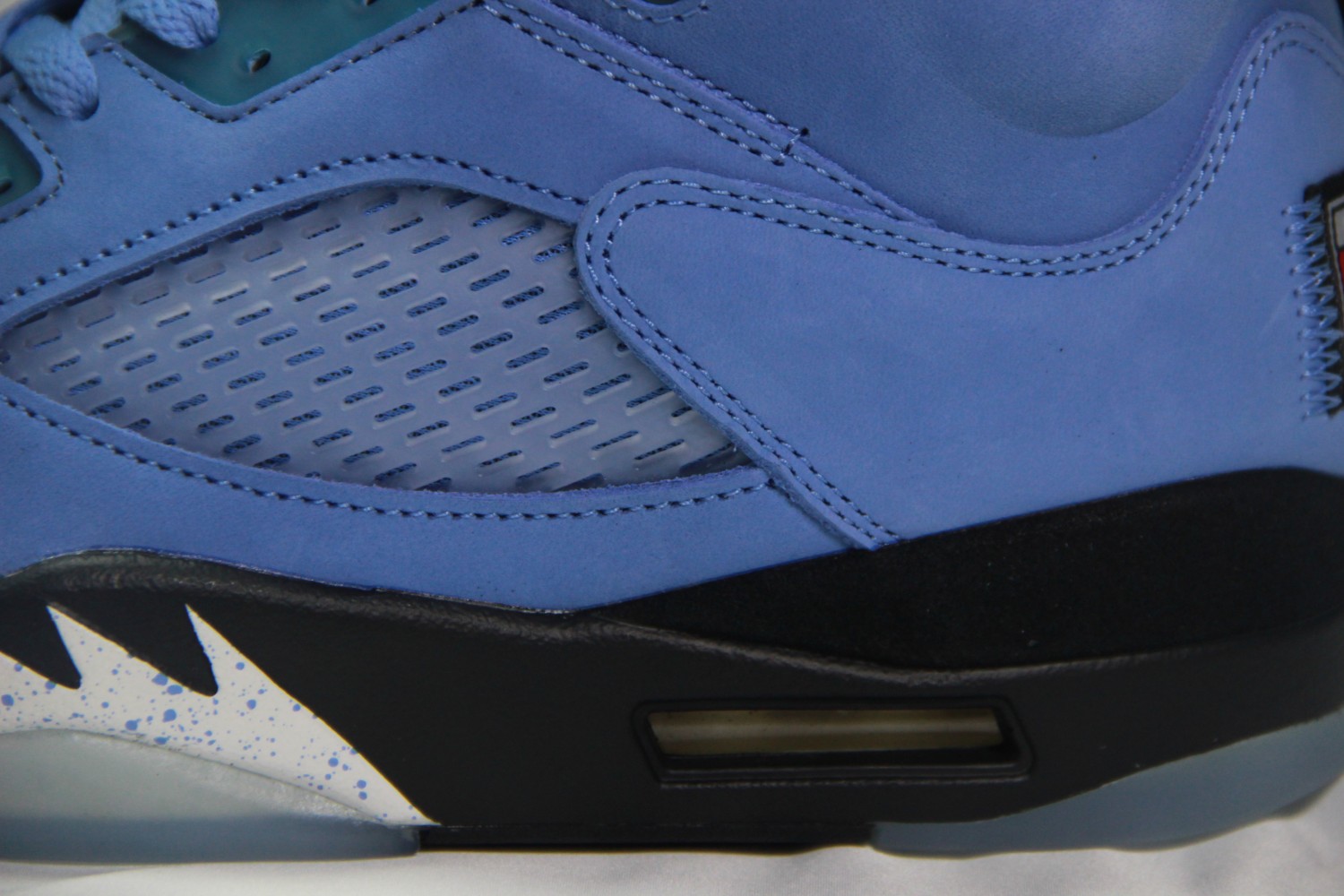 Jordan 5 Retro UNC University Blue DV1310-401