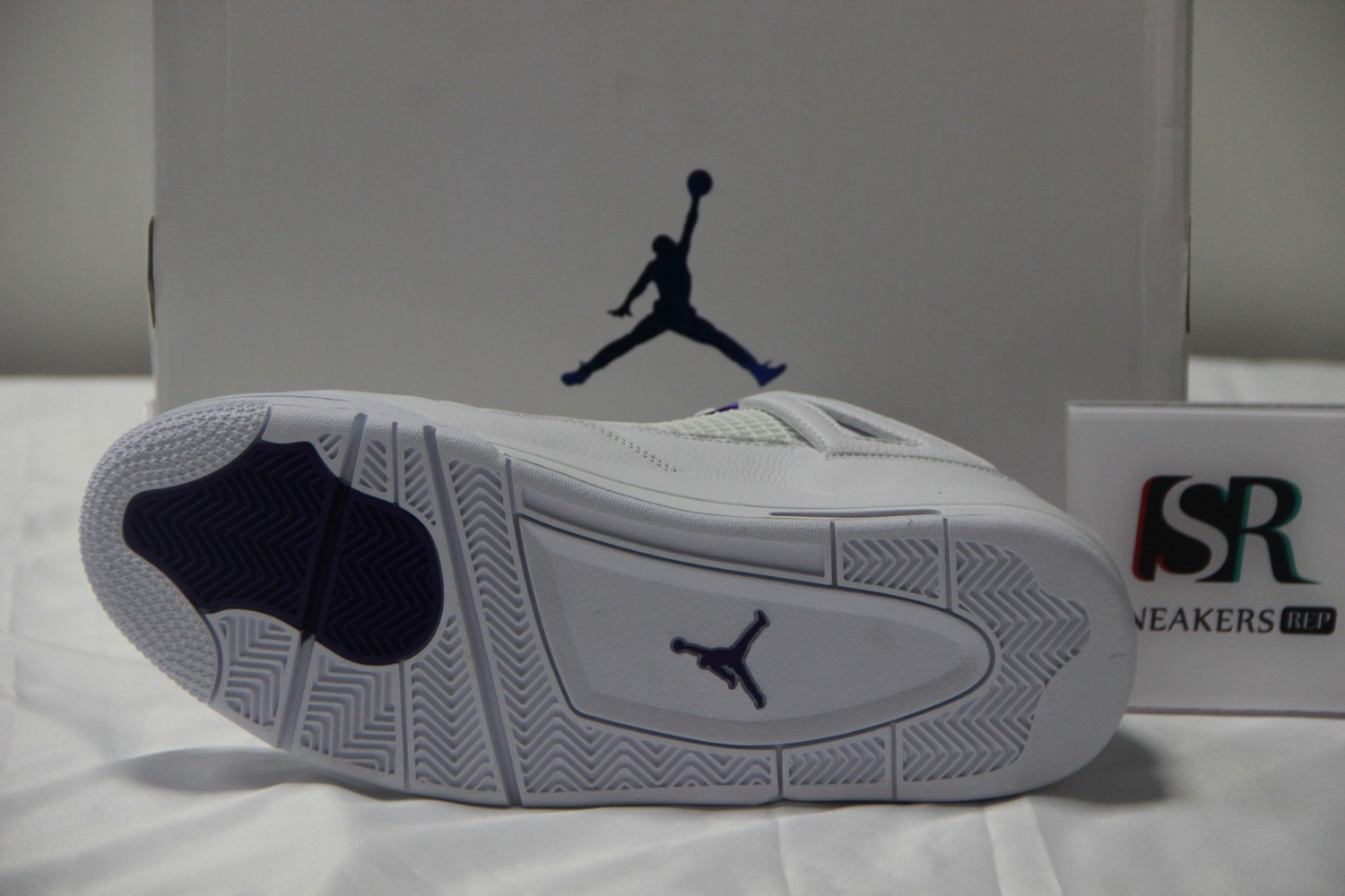 Jordan 4 Retro Metallic Purple CT8527-115