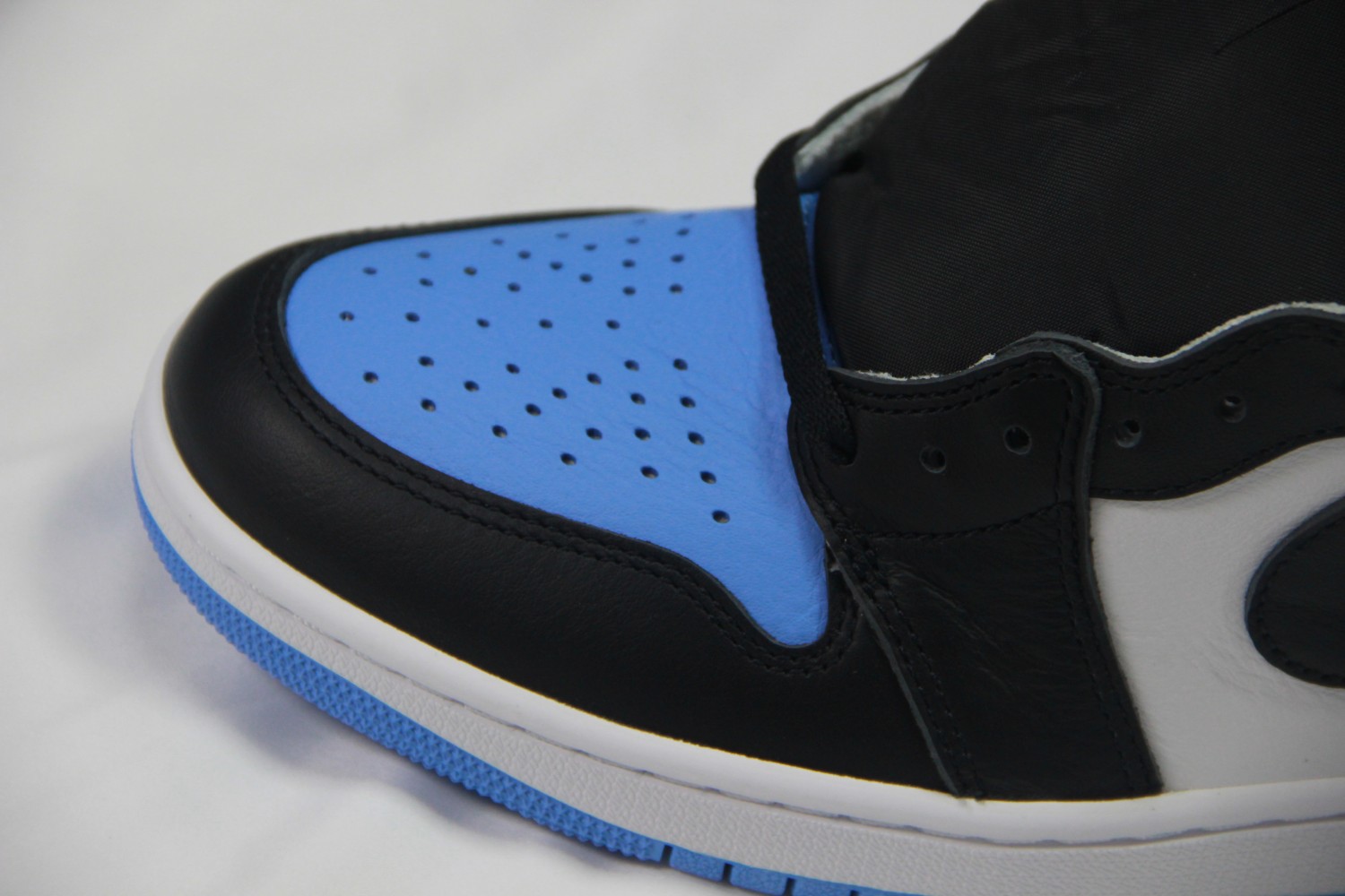 Jordan 1 High OG UNC Toe DZ5485-400