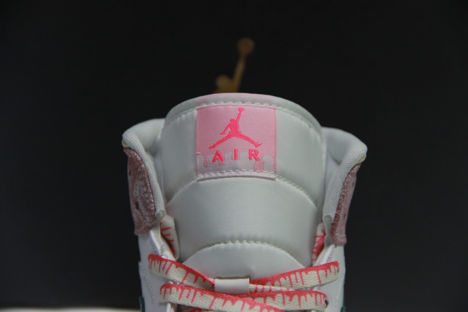 Jordan 1 Mid Paint Drip (GS) DD1666-100
