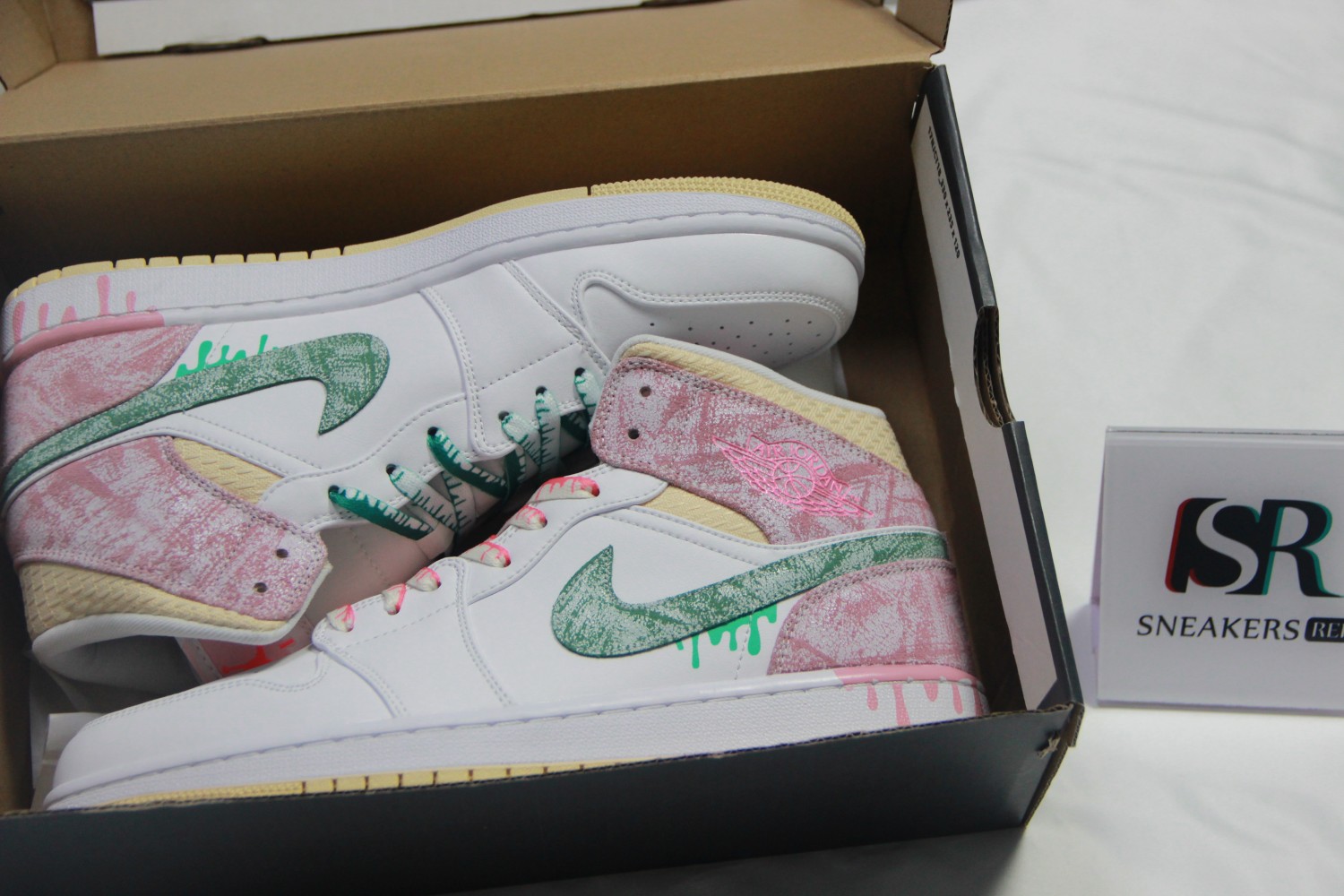Jordan 1 Mid Paint Drip (GS) DD1666-100