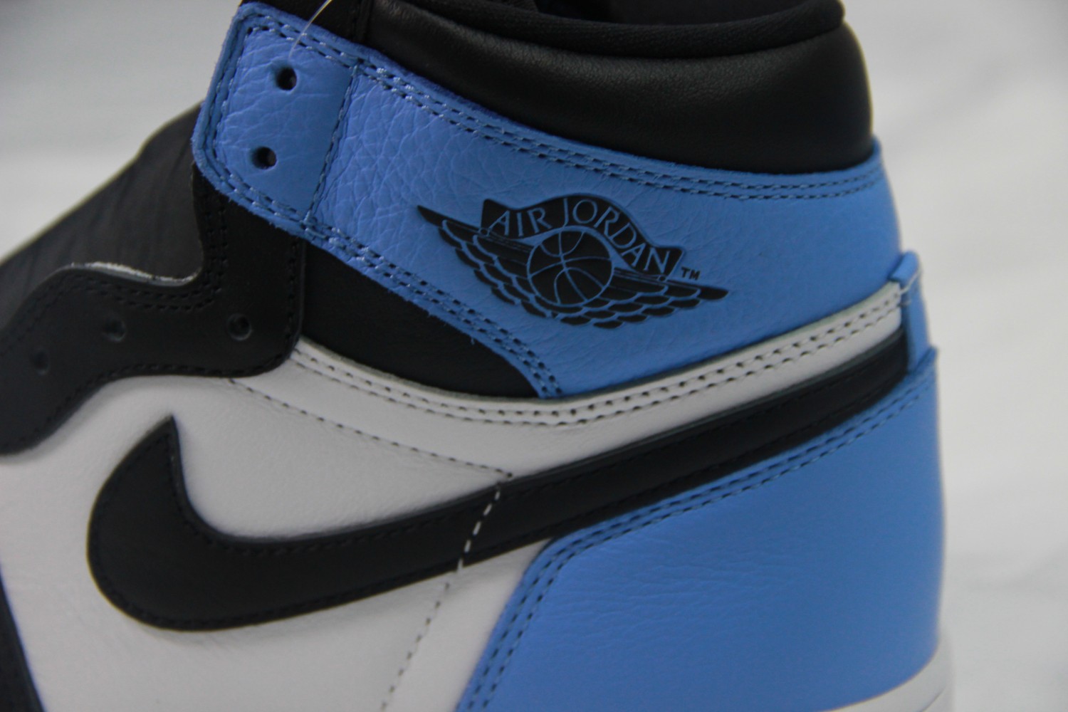 Jordan 1 High OG UNC Toe DZ5485-400