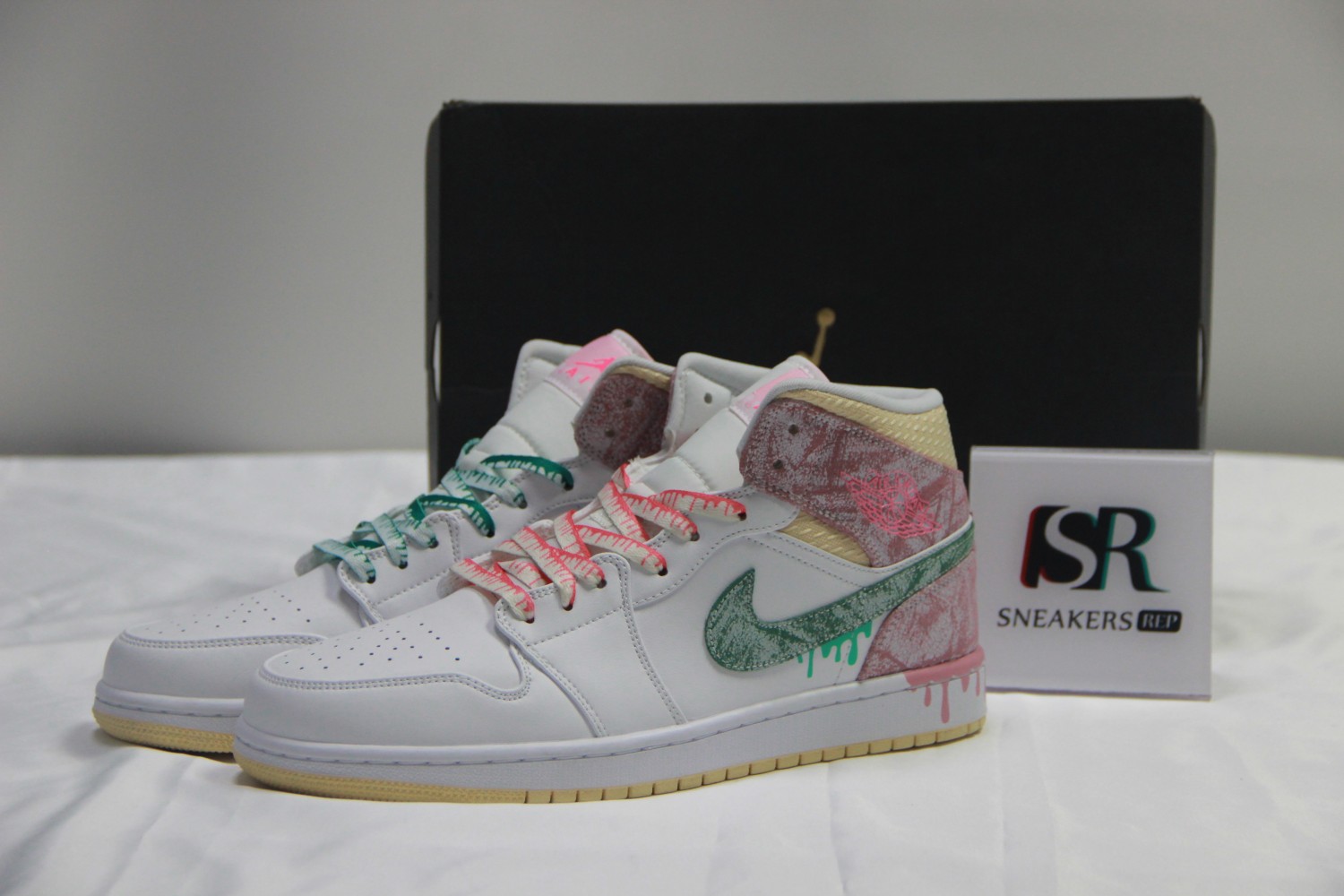 Jordan 1 Mid Paint Drip (GS) DD1666-100