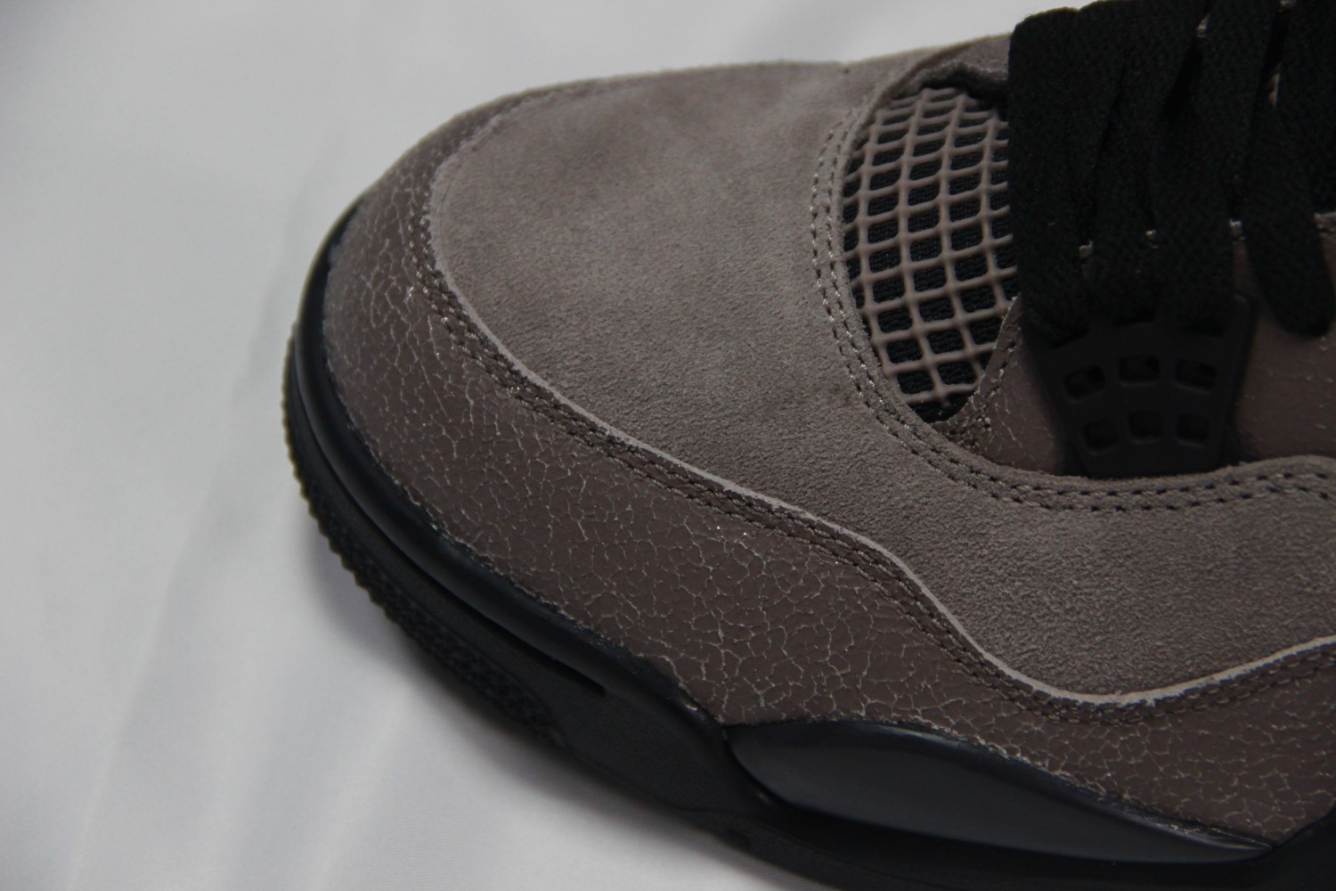 Jordan 4 Retro Taupe Haze DB0732-200