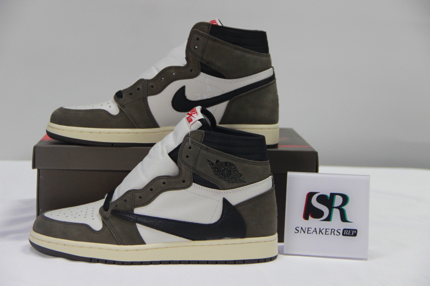 Jordan 1 Retro High OG SP Travis Scott CD4487-100
