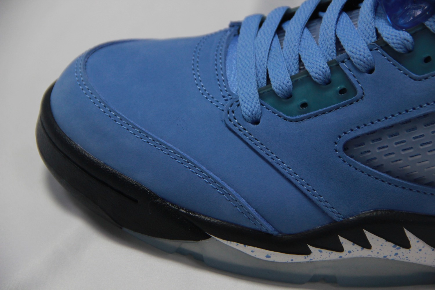 Jordan 5 Retro UNC University Blue DV1310-401