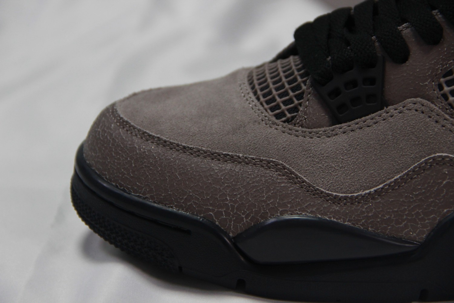 Jordan 4 Retro Taupe Haze DB0732-200