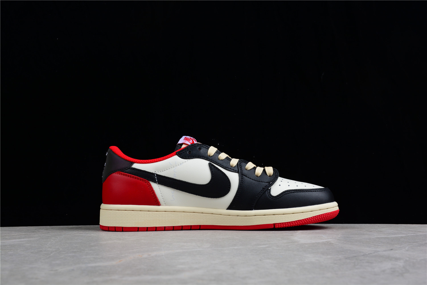 Jordan 1 Low  Travis Scott dm7866-166