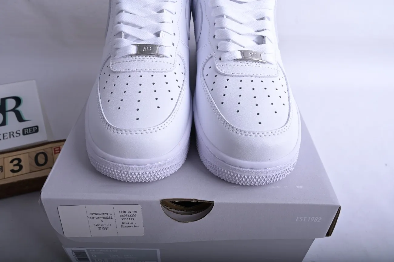 How-to-clean-Nike-air-force-1-1