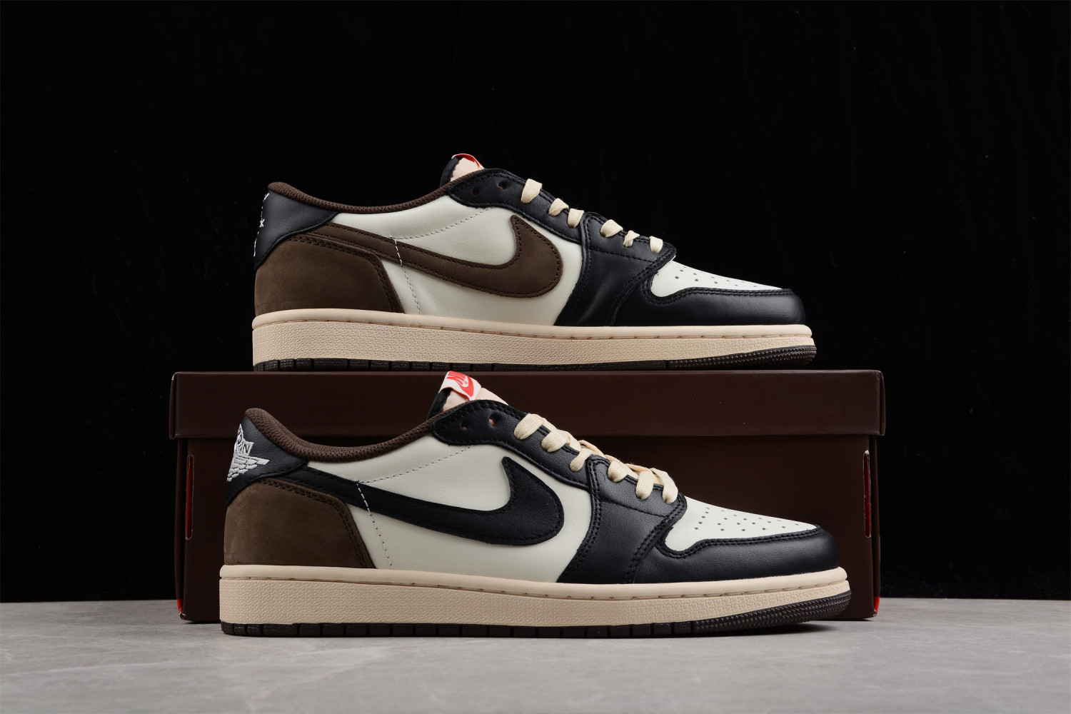 Travis Scott x Air Jordan 1 Low  Dark Mocha  CQ4277-105
