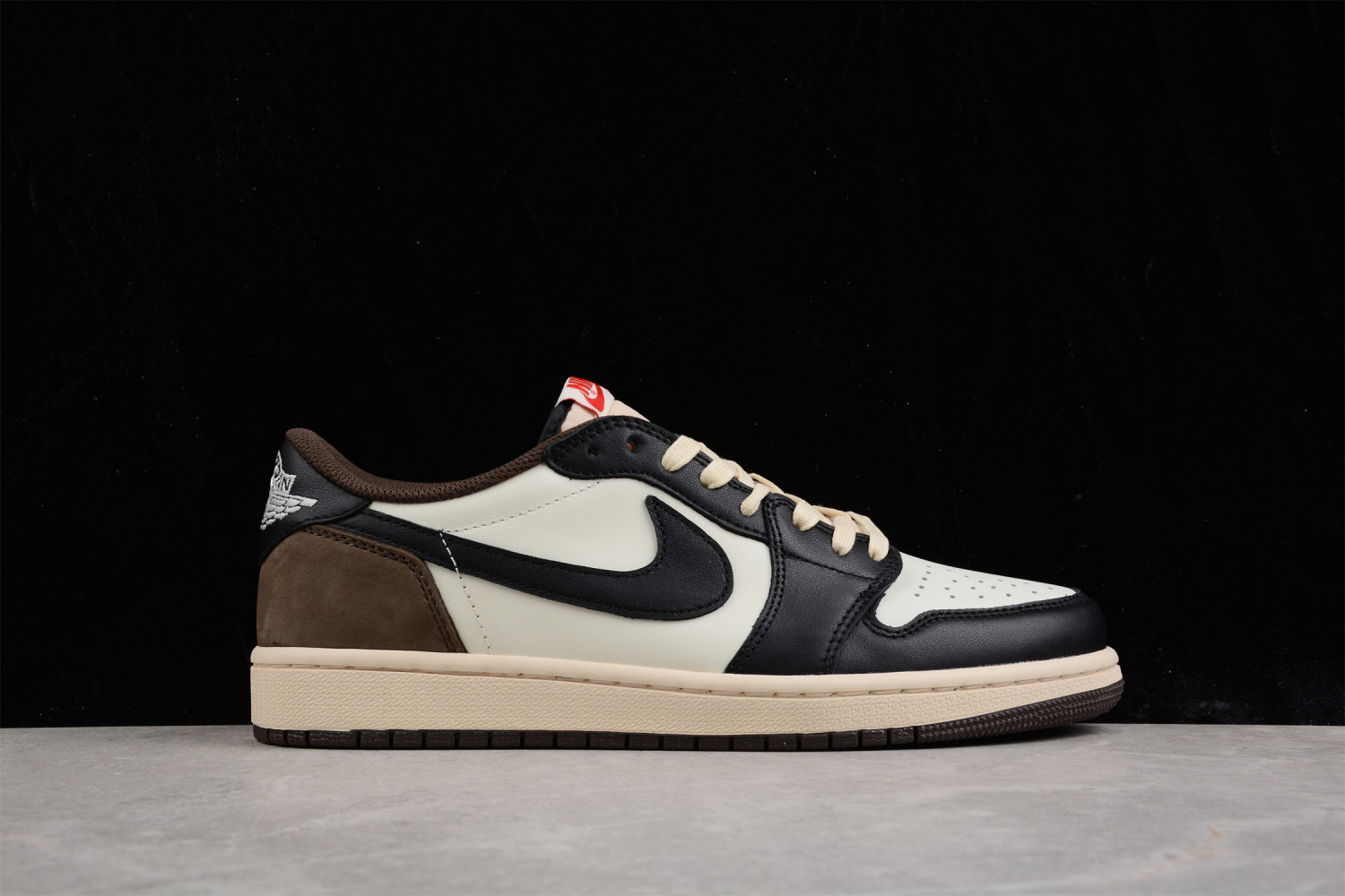 Travis Scott x Air Jordan 1 Low  Dark Mocha  CQ4277-105
