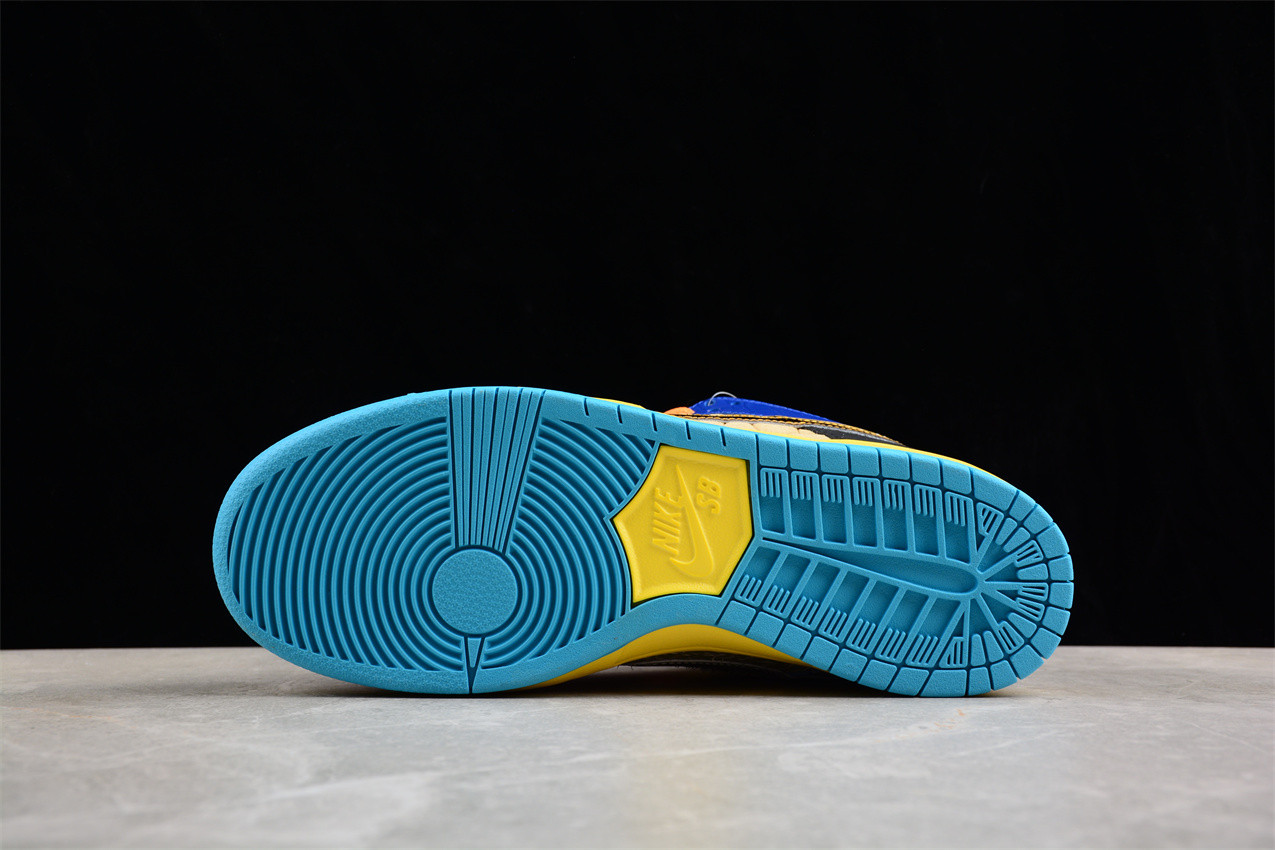Nk SB Dunk Low Pro QS   What Thepaul   DM0807-600