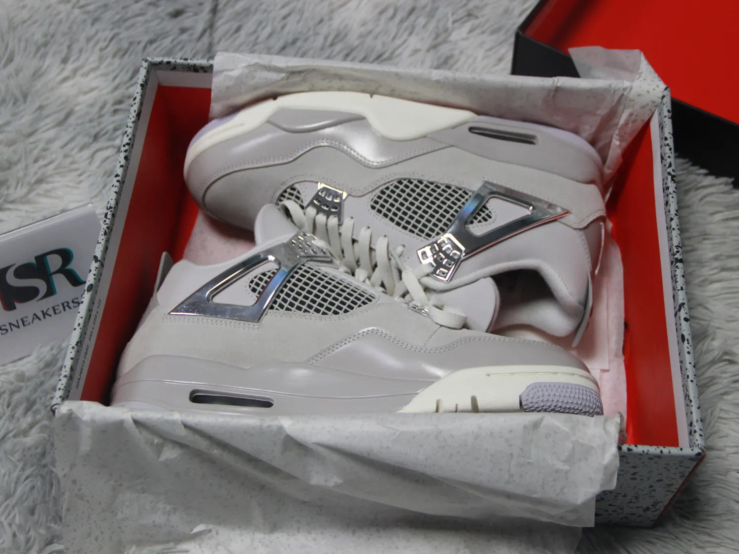 Jordan-4-Retro-Frozen-Moments-W-3