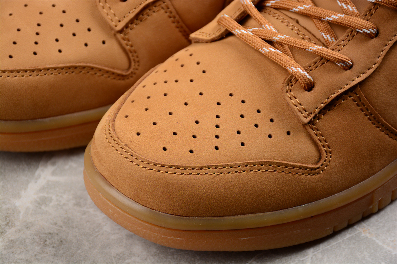 Nike SB Dunk Low CJ9179-200