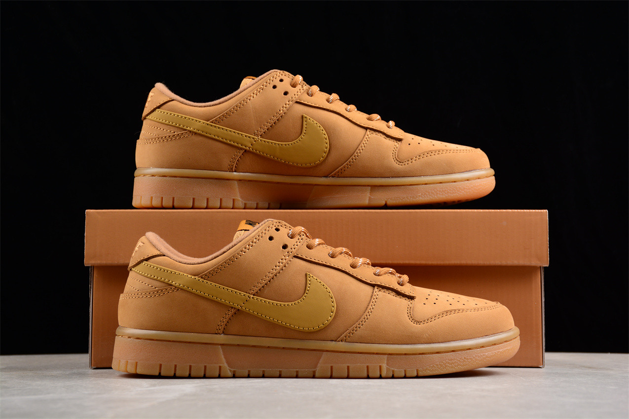 Nike SB Dunk Low CJ9179-200