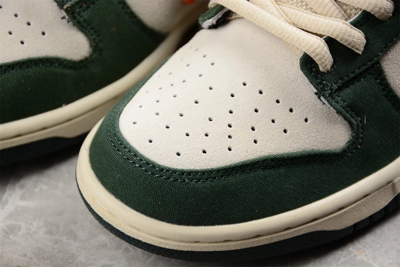 Nike SB Dunk Low Eire 304292-185
