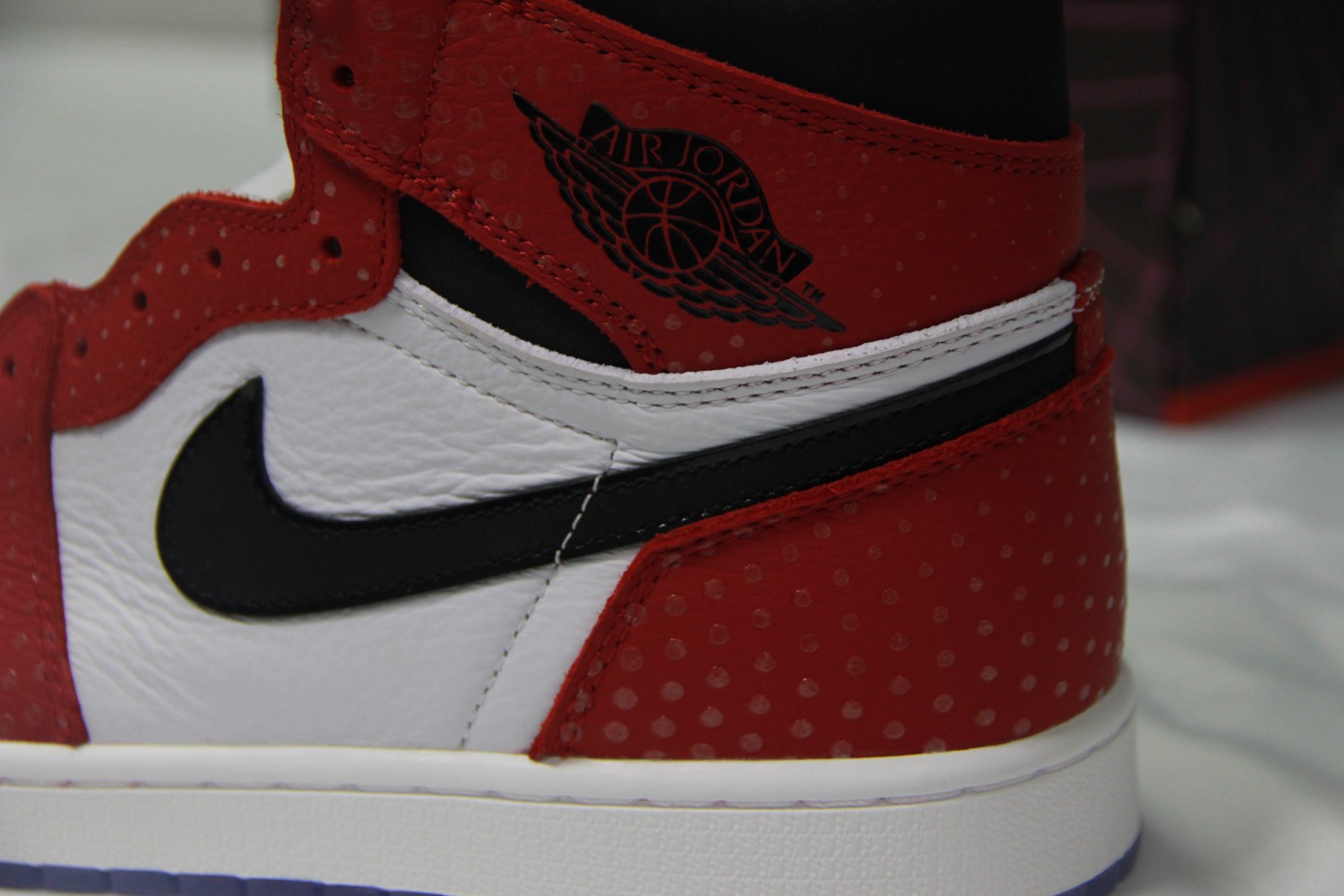 Jordan 1 Retro High Spider Man Origin Story (Special Box) 555088-602