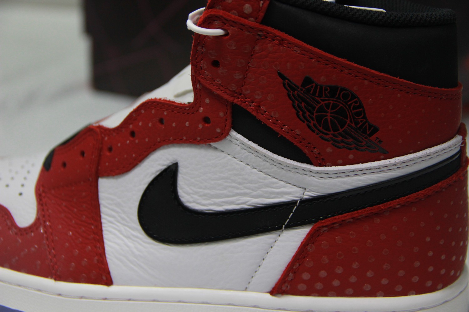 Jordan 1 Retro High Spider Man Origin Story (Special Box) 555088-602
