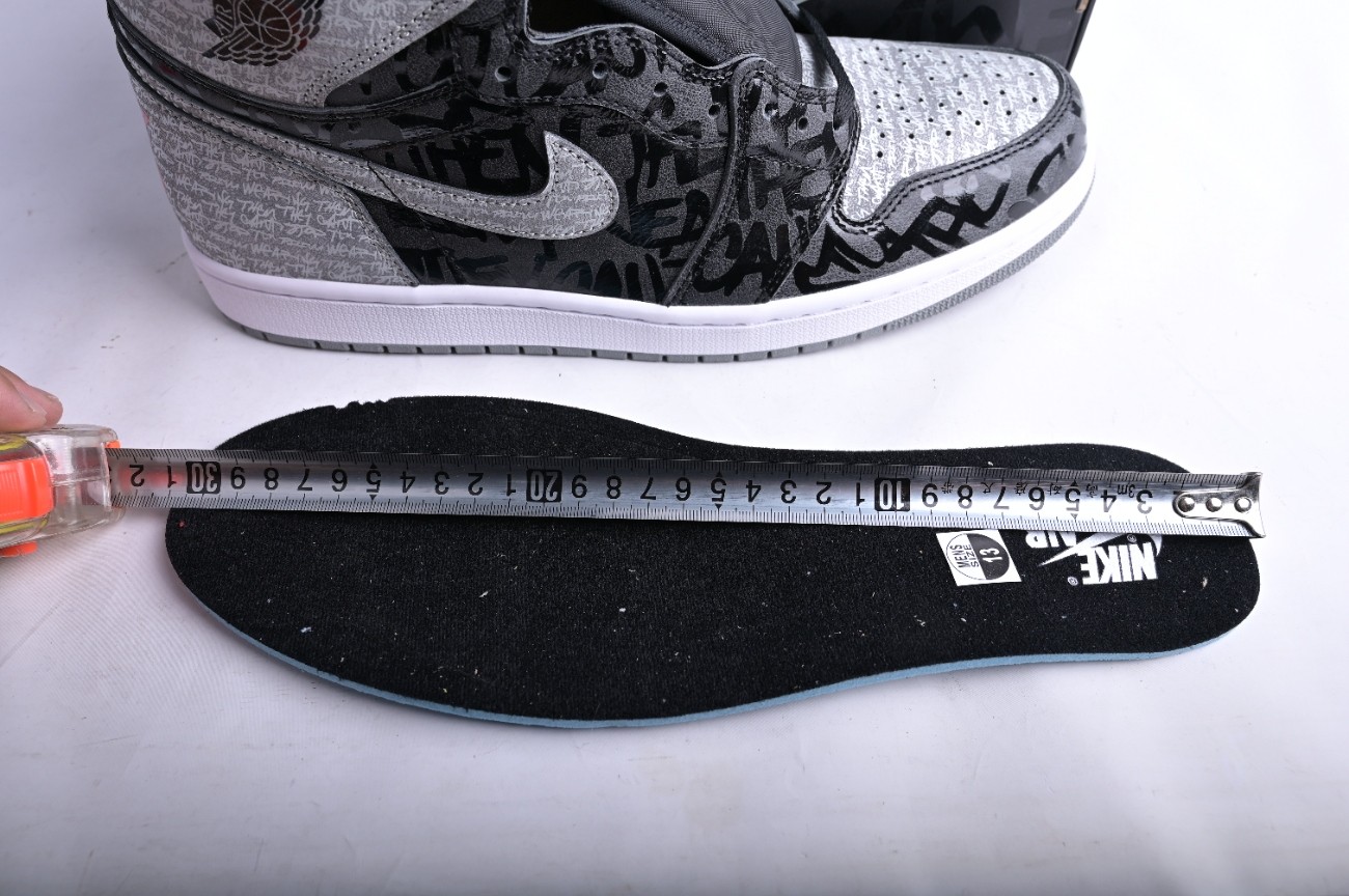 Jordan 1 Retro High OG Rebellionaire 555088-036