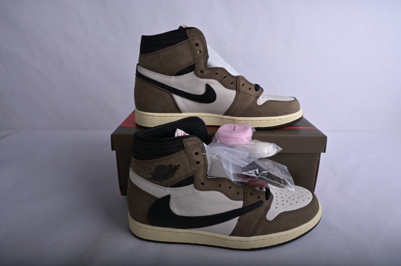 Jordan 1 Retro High OG SP Travis Scott CD4487-100