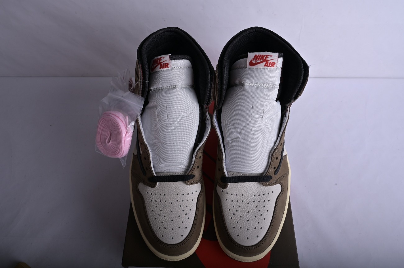 Jordan 1 Retro High OG SP Travis Scott CD4487-100