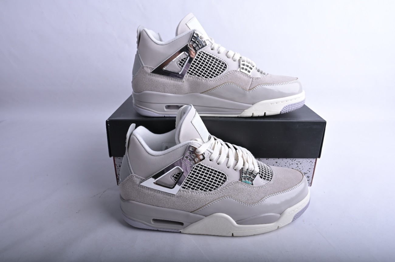 Jordan 4 Retro Frozen Moments (W) AQ9129-001