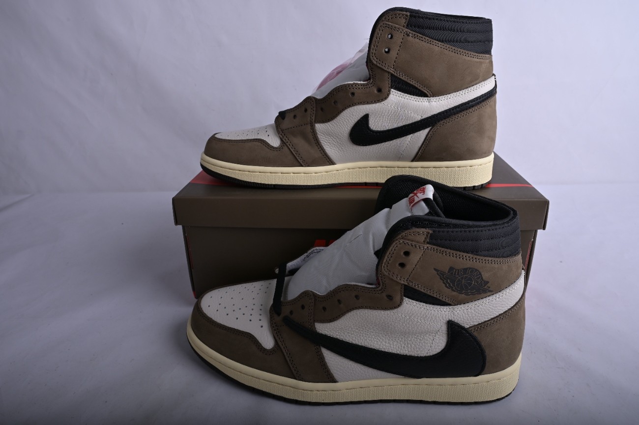 Jordan 1 Retro High OG SP Travis Scott CD4487-100