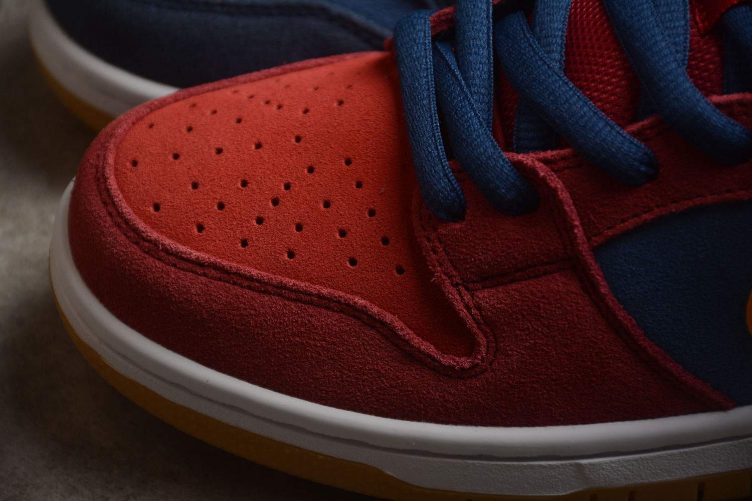 Nike SB Dunk Low Barcelona DJ0606-400