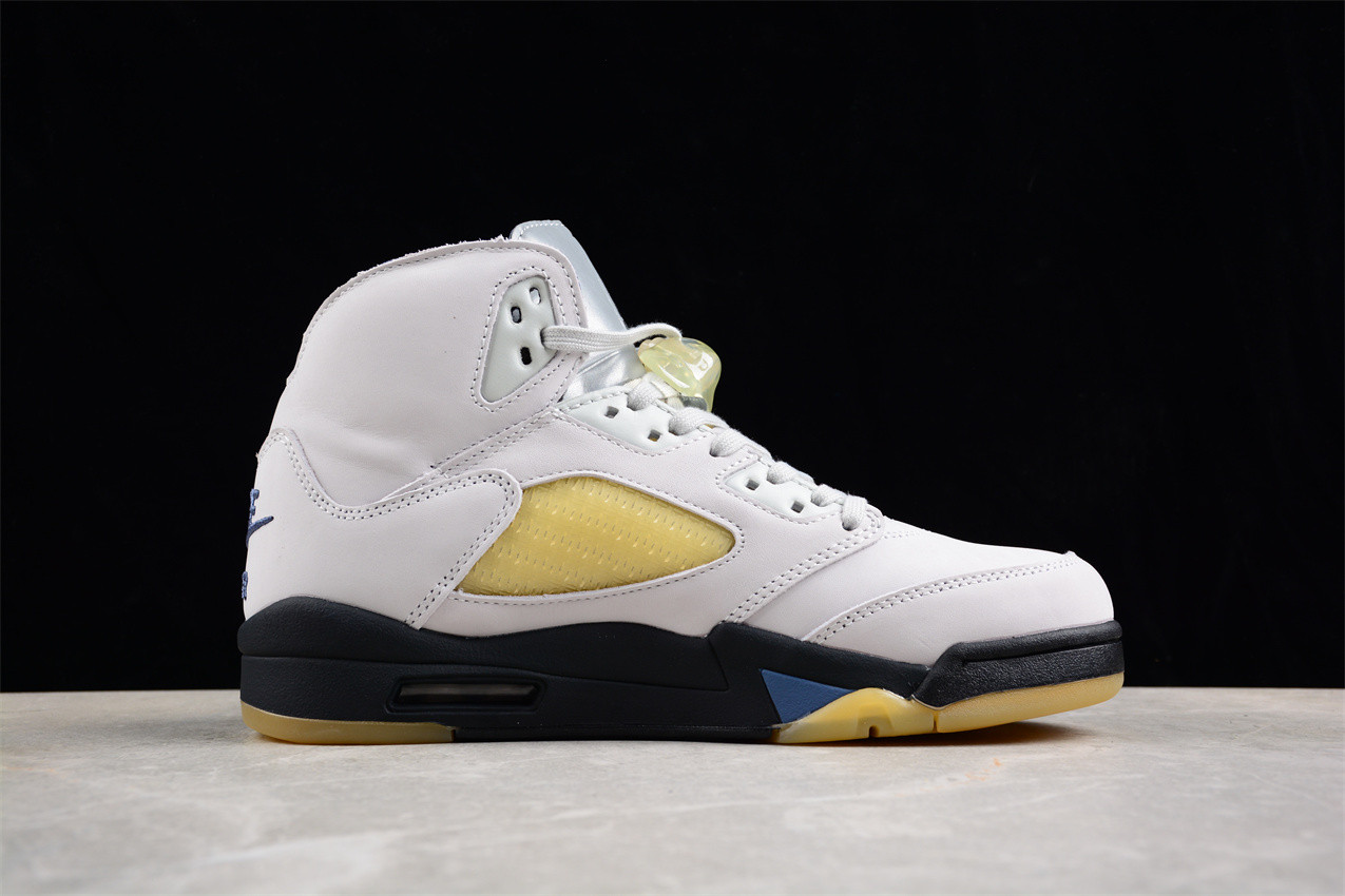 Jordan 5 Retro A Ma Maniére Diffused Blue FZ5758-004