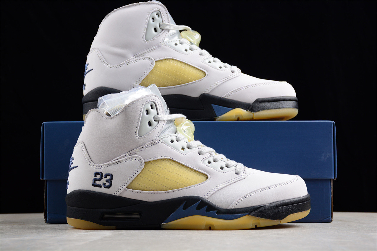 Jordan 5 Retro A Ma Maniére Diffused Blue FZ5758-004