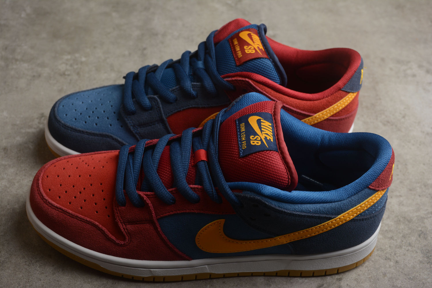 Nike SB Dunk Low Barcelona DJ0606-400