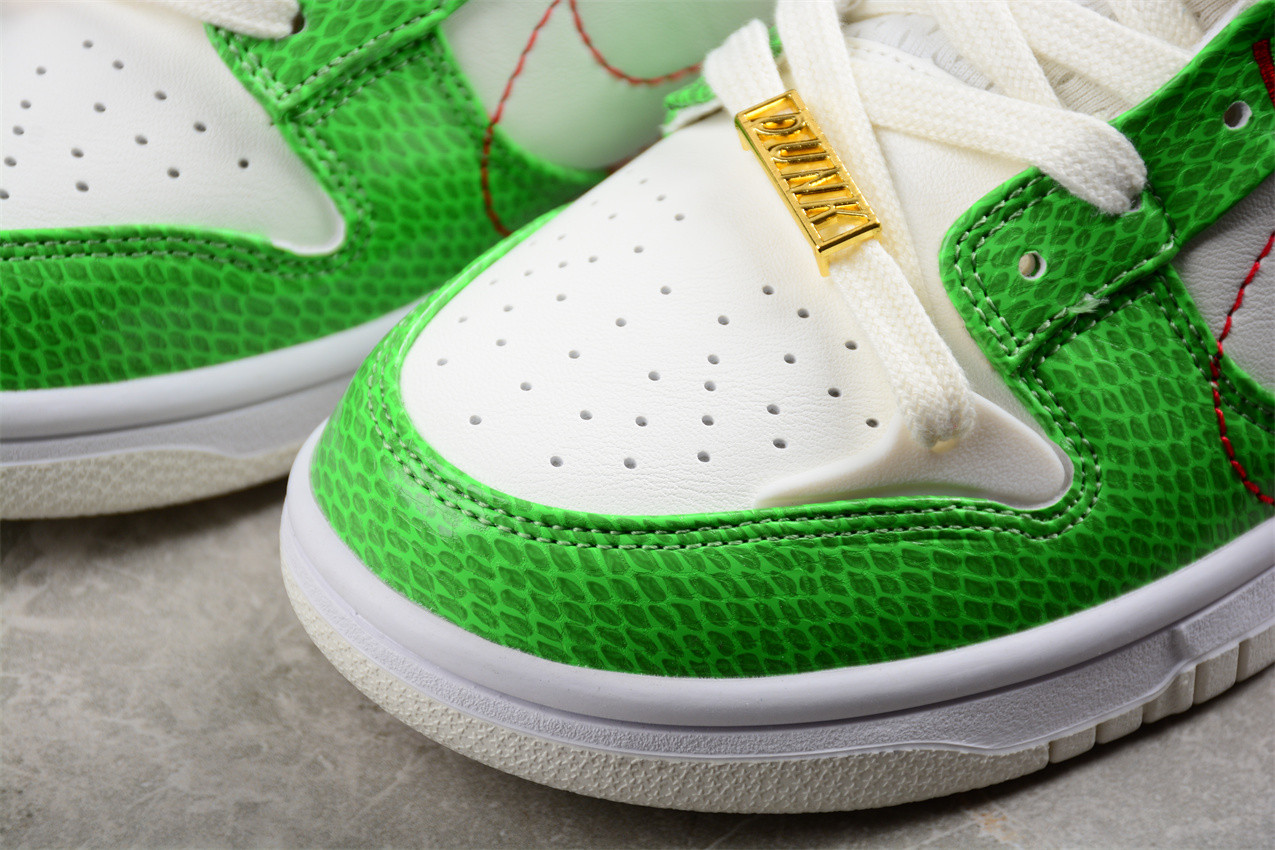 Nike Dunk Low Disrupt 2 Just Do It Snakeskin Green (W) DV1491-101