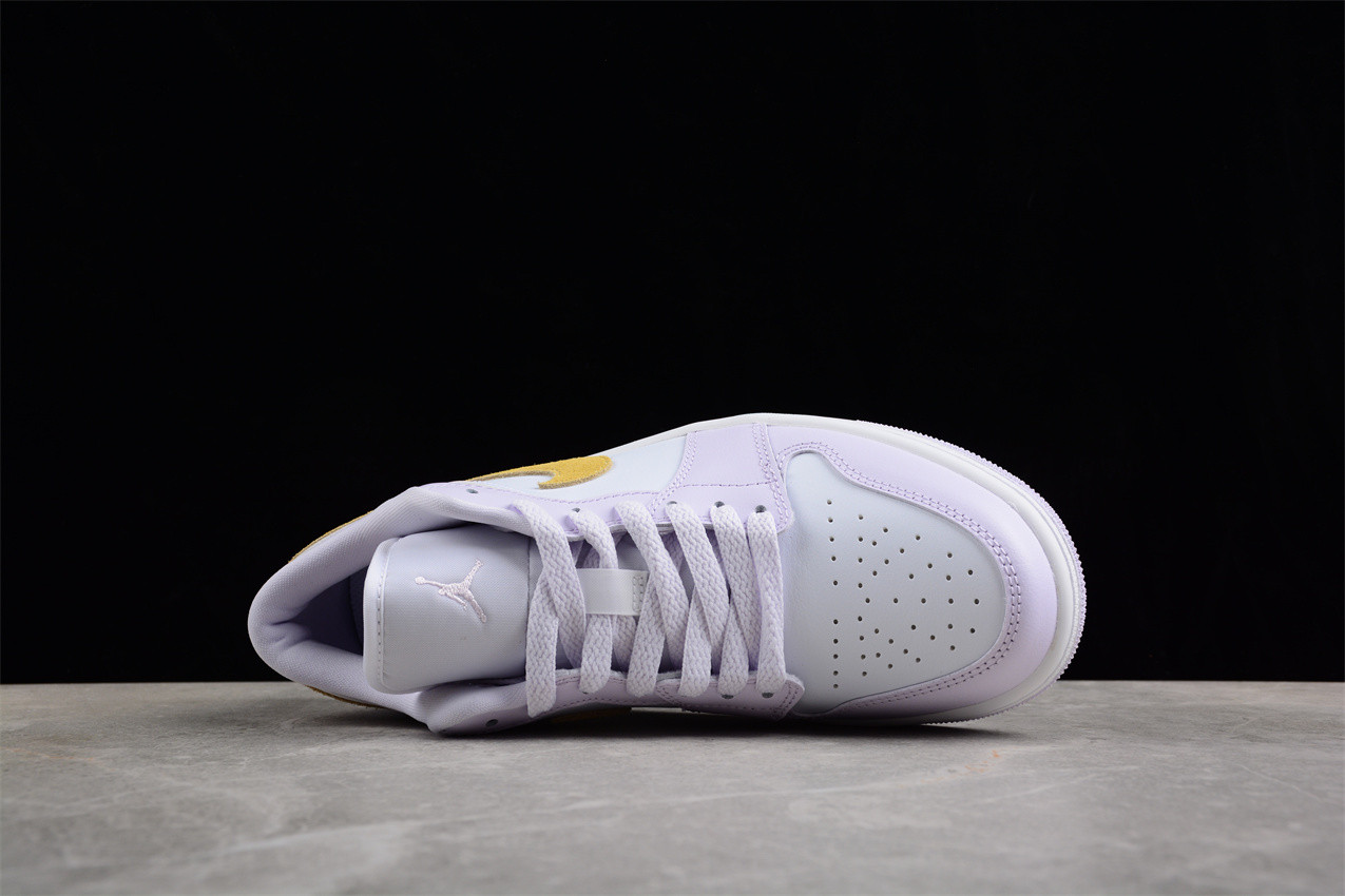 Jordan 1 Low Barely Grape (W) DC0774-501