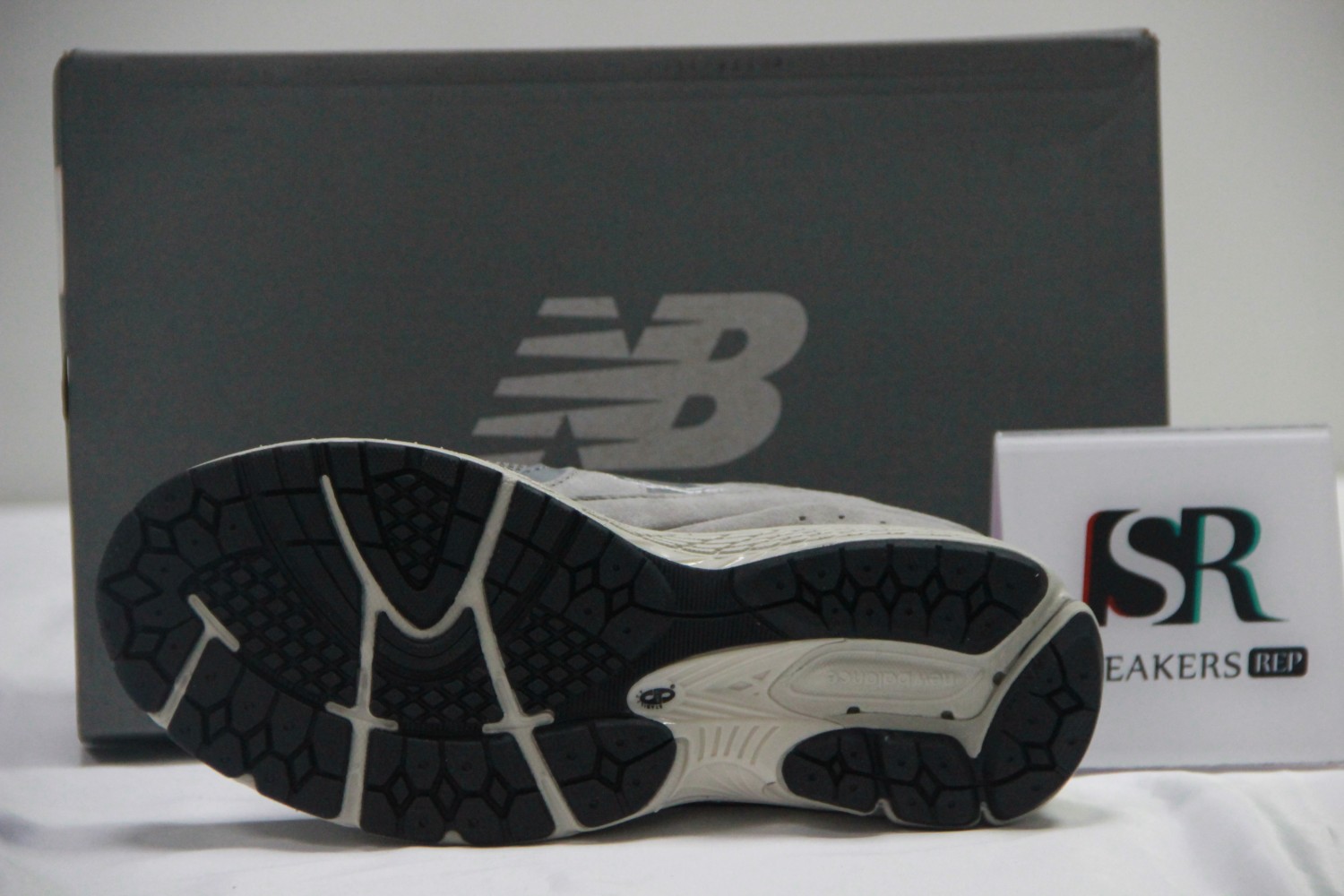 New Balance 2002R Marblehead Light Aluminum ML2002RC